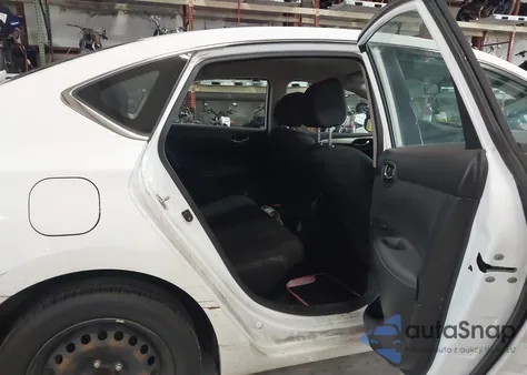 2018 Nissan Sentra S из США, поврежденный, VIN 3N1AB7AP8JY272826